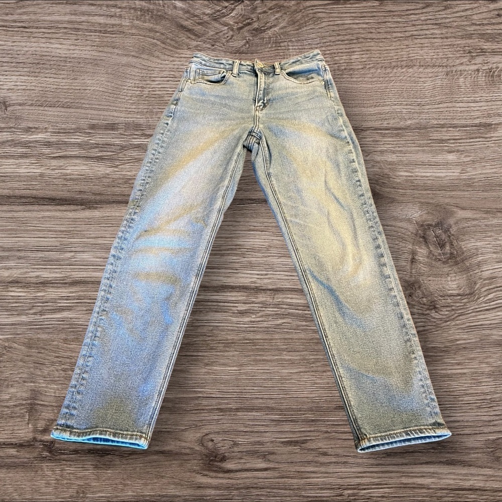 American Eagle Women’s Mom Jean High Waist Jeans Size 2 Regular